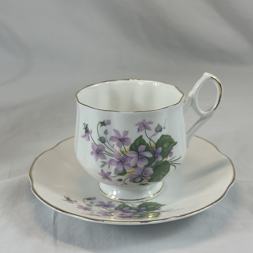 Royal Dover February Violets Teacup Saucer Bone China England Cottagecore Flower